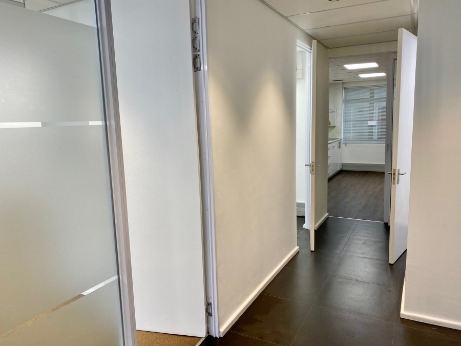 To Let Commercial Property for Rent in Mouille Point Western Cape